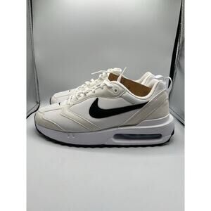 Nike Air Max Dawn “White Total Orange” size 5 women’s